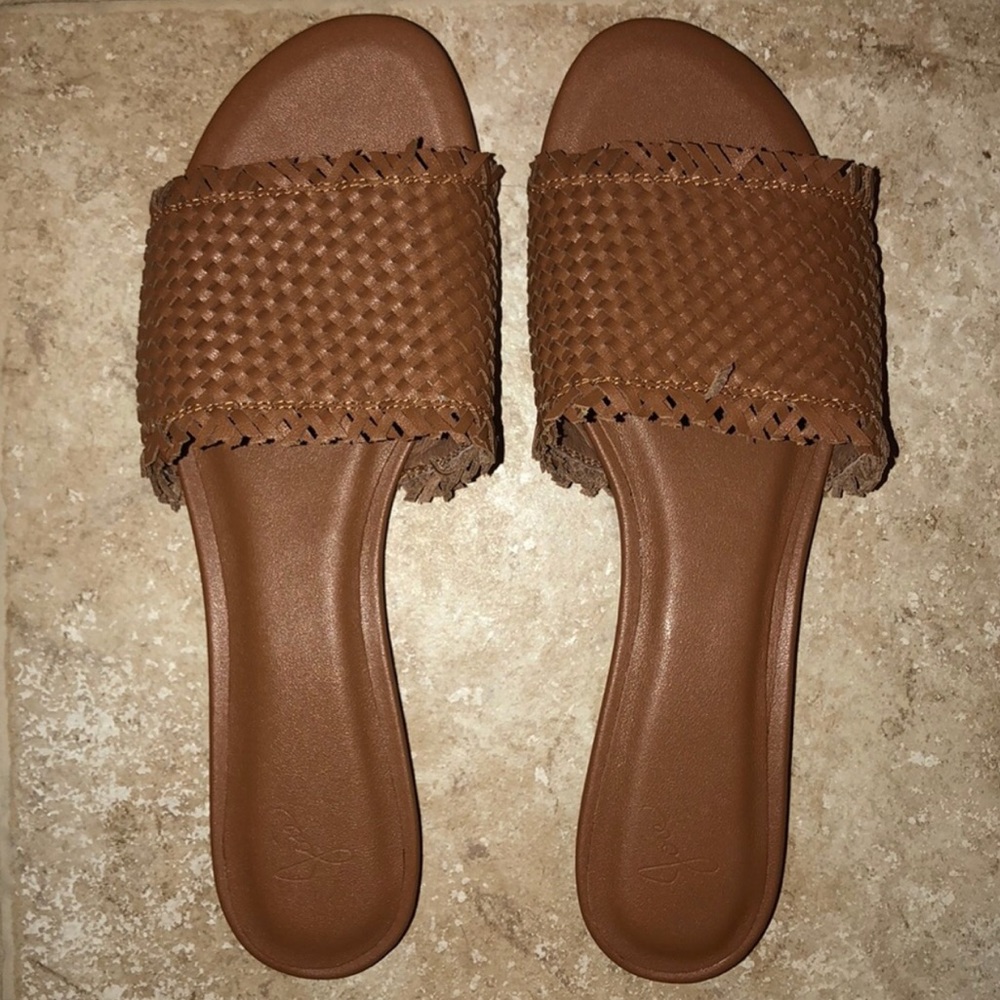 BNIB Joie “Fadey” Brown Woven Slides